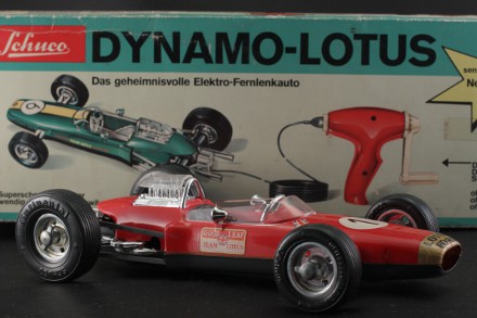 Lotus 33 in rot